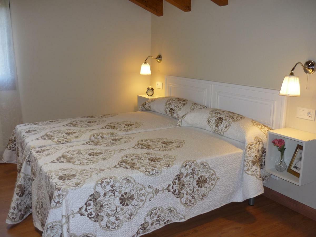 El Campo Mateo Apartamentos Onís Buitenkant foto